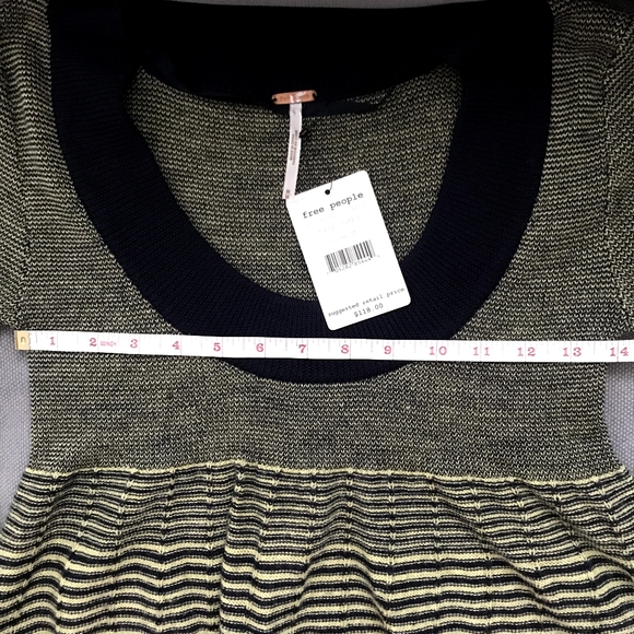Free People Navy Combo Boho Puff Sleeve Knit M - Picture 8 of 8